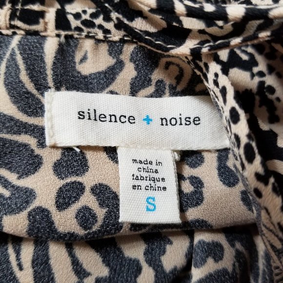 Silence + Noise top Small leopard cheetah animal print exposed zipper back crop - Picture 11 of 12